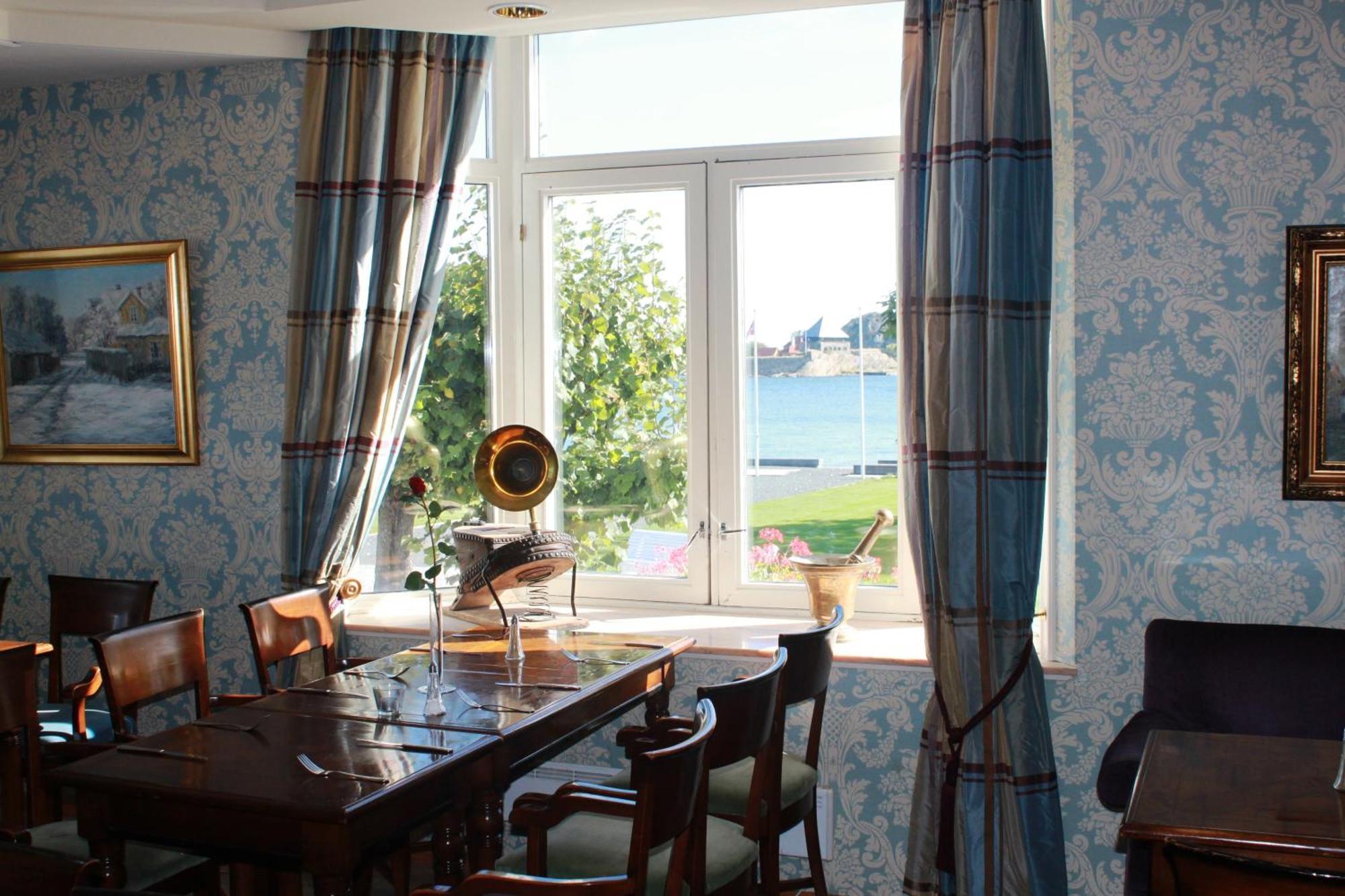 Hotel Wassilioff - Unike Hoteller Stavern Exterior photo
