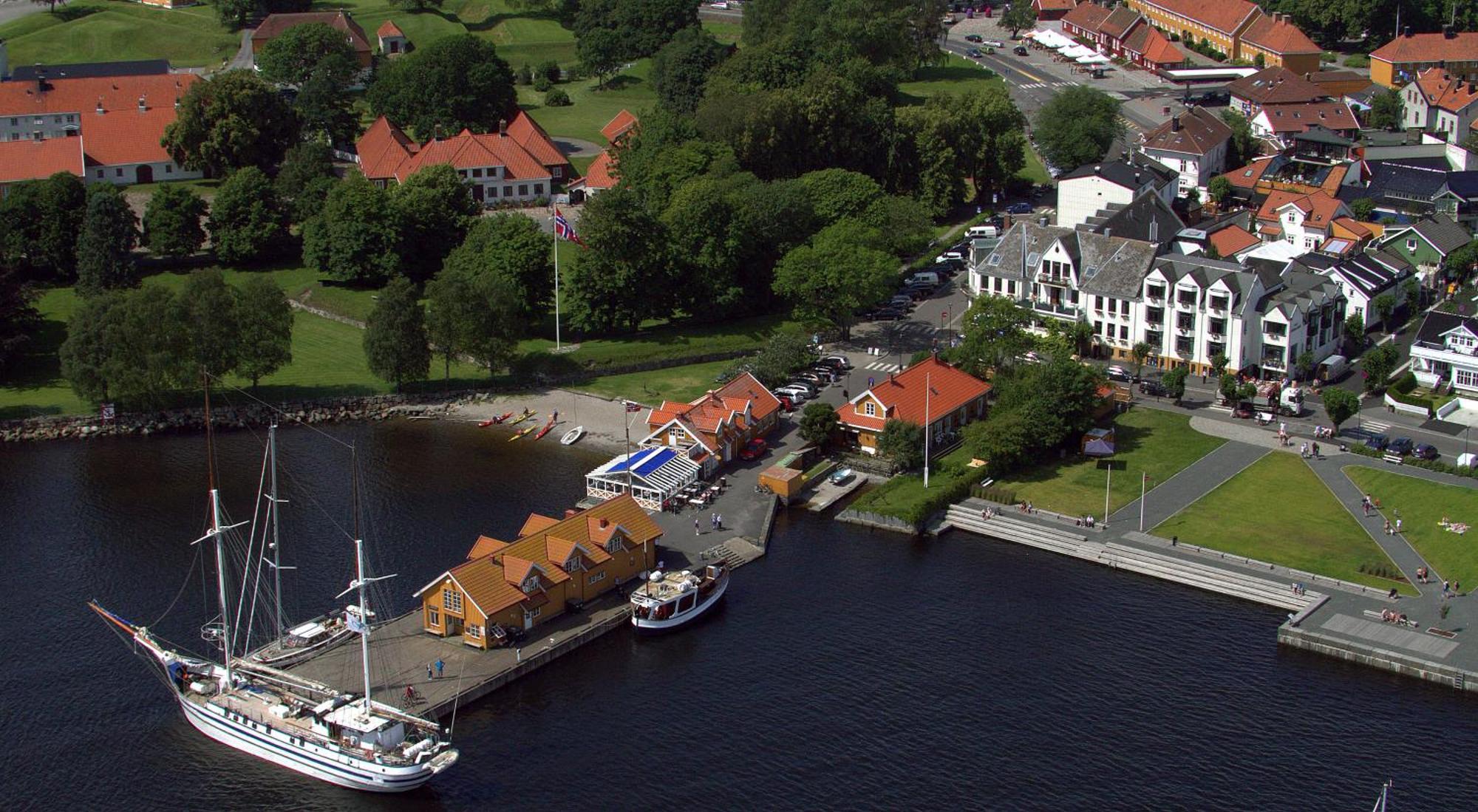 Hotel Wassilioff - Unike Hoteller Stavern Exterior photo